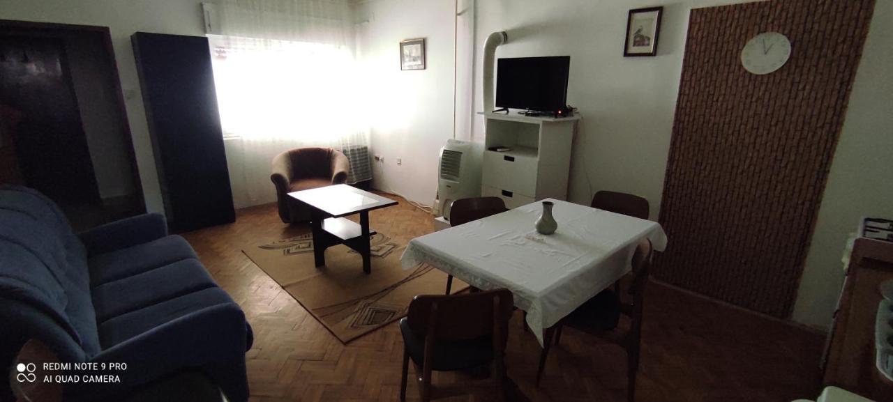Apartmani Banatski Konak Zrenjanin Extérieur photo