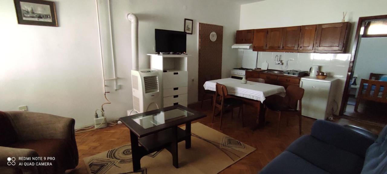 Apartmani Banatski Konak Zrenjanin Extérieur photo